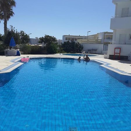 קפלוס Antonis Hotel מראה חיצוני תמונה