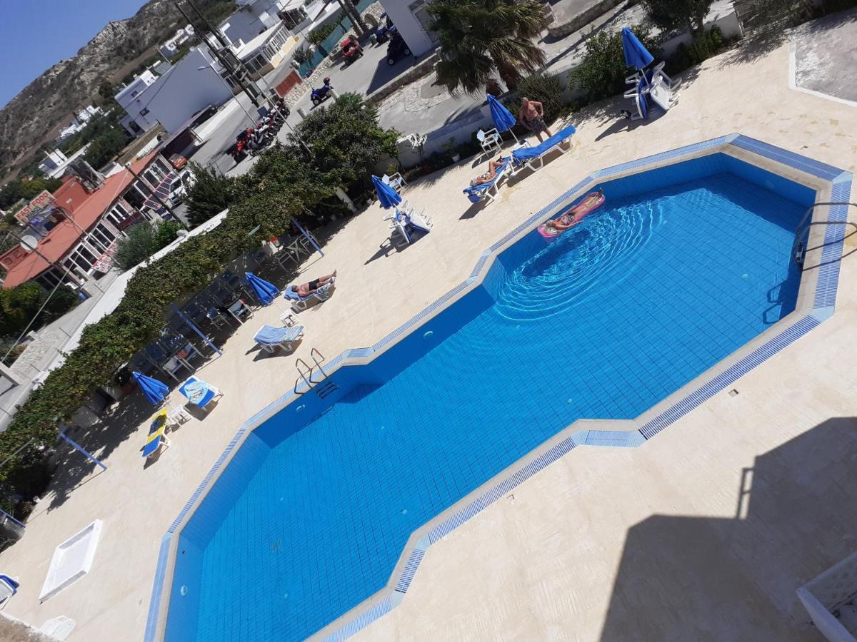 קפלוס Antonis Hotel מראה חיצוני תמונה
