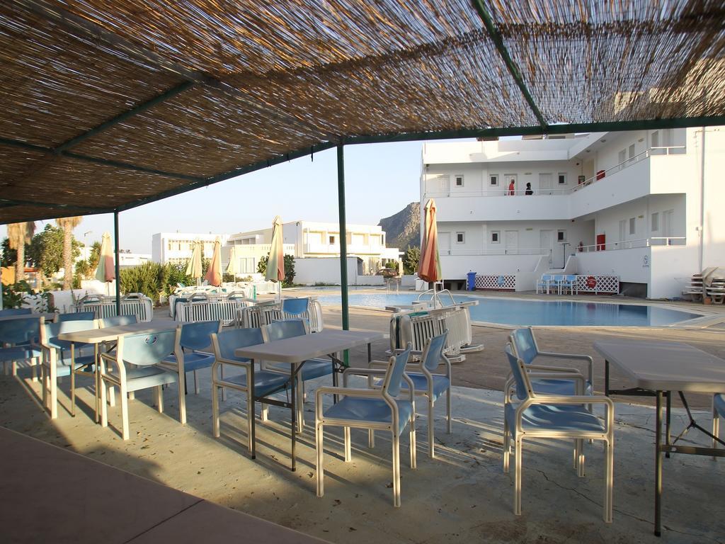 קפלוס Antonis Hotel מראה חיצוני תמונה