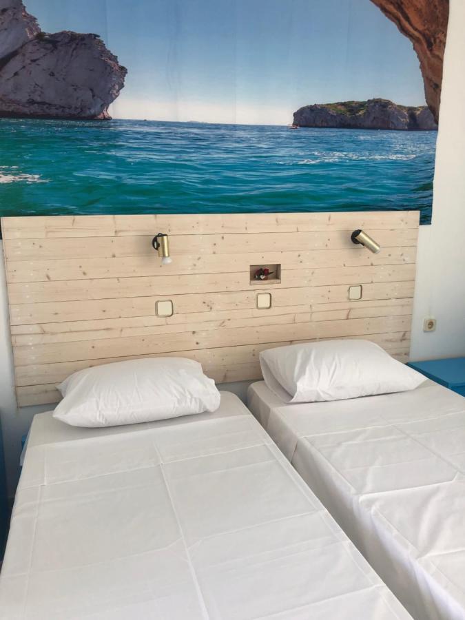קפלוס Antonis Hotel מראה חיצוני תמונה
