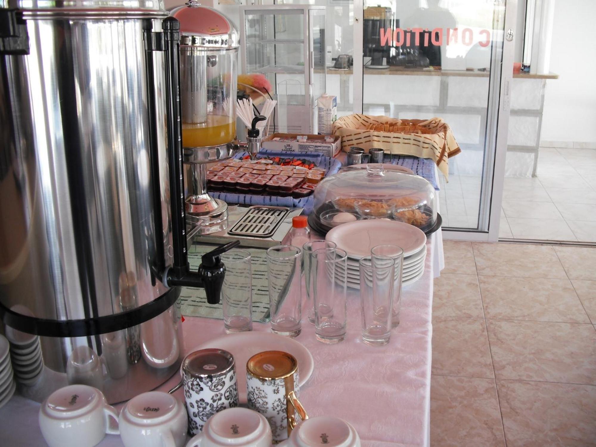 קפלוס Antonis Hotel מראה חיצוני תמונה