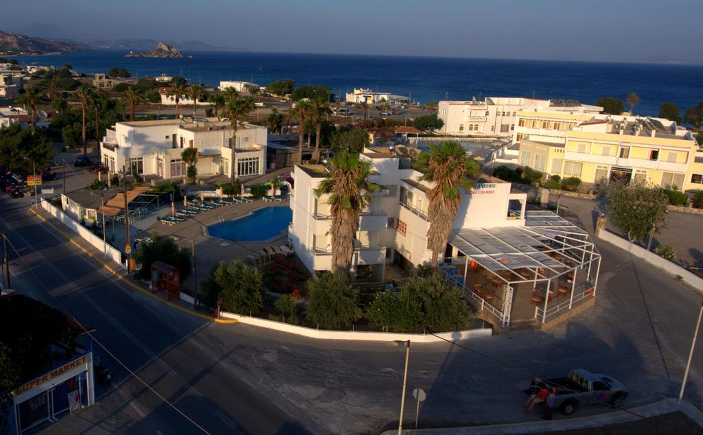 קפלוס Antonis Hotel מראה חיצוני תמונה