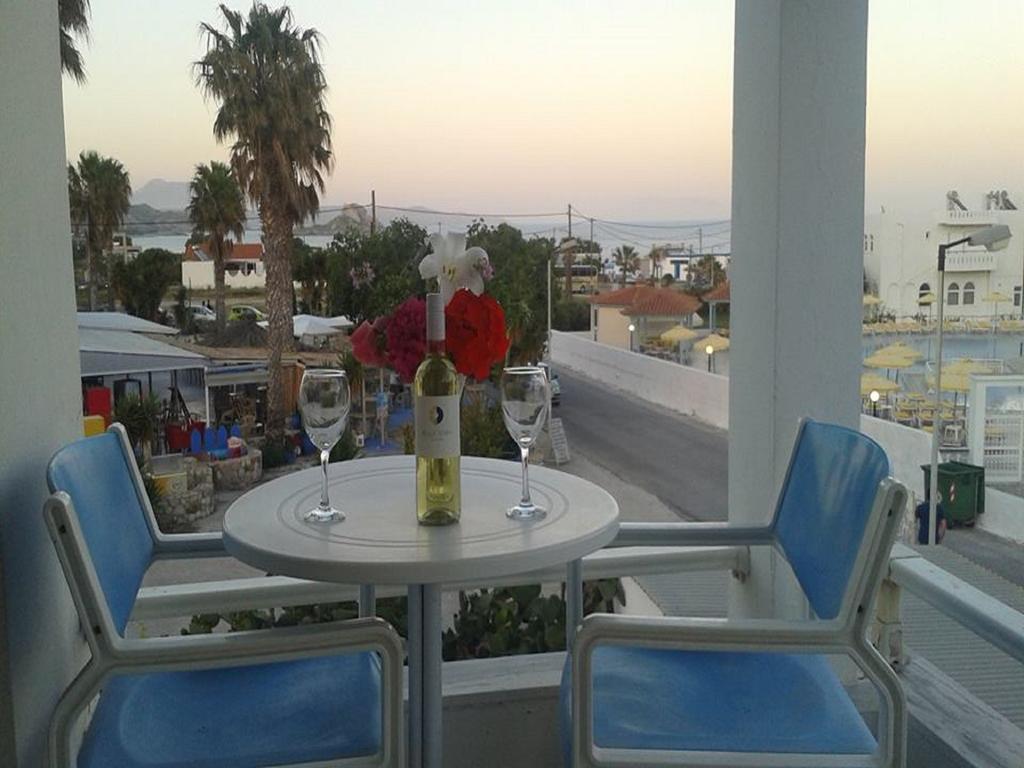 קפלוס Antonis Hotel מראה חיצוני תמונה