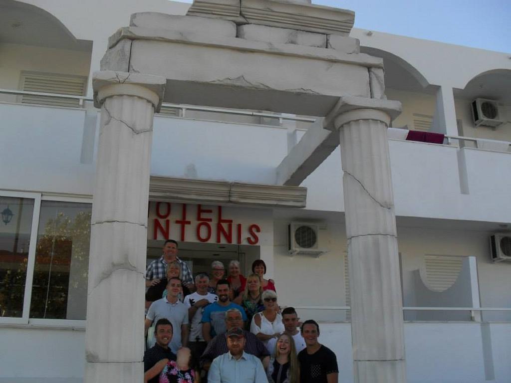 קפלוס Antonis Hotel מראה חיצוני תמונה
