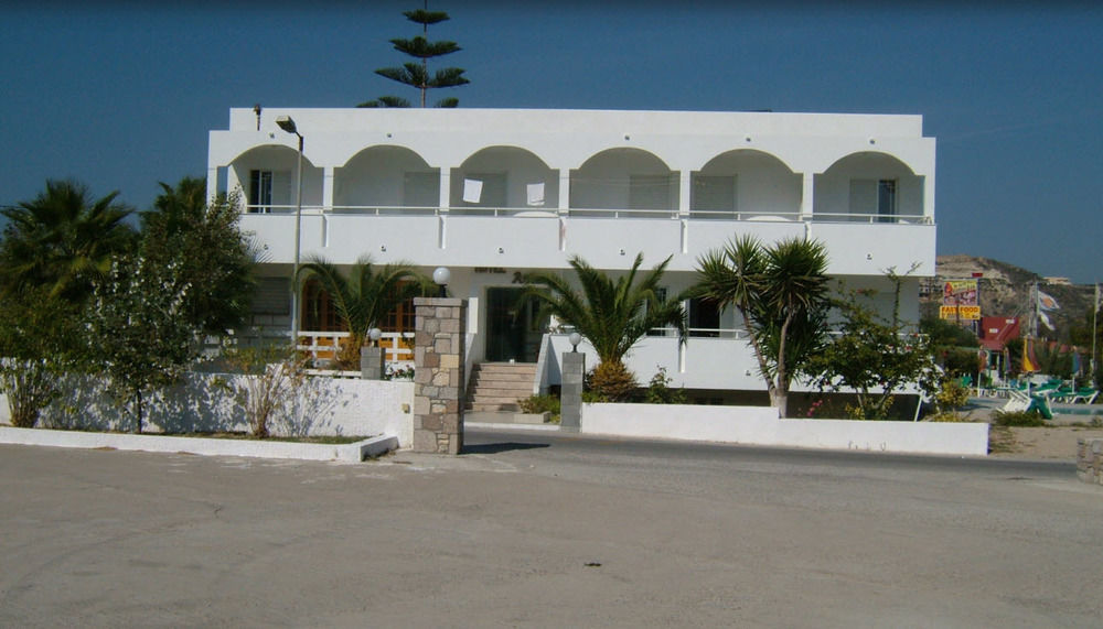 קפלוס Antonis Hotel מראה חיצוני תמונה