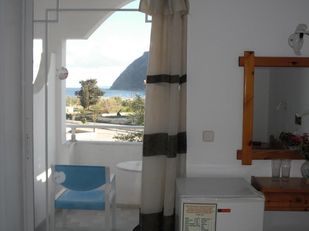 קפלוס Antonis Hotel מראה חיצוני תמונה