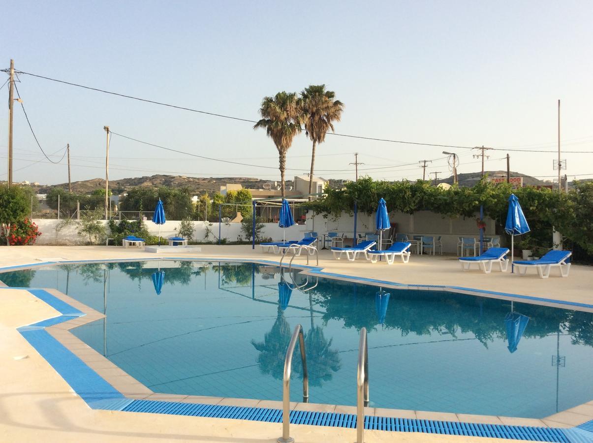 קפלוס Antonis Hotel מראה חיצוני תמונה