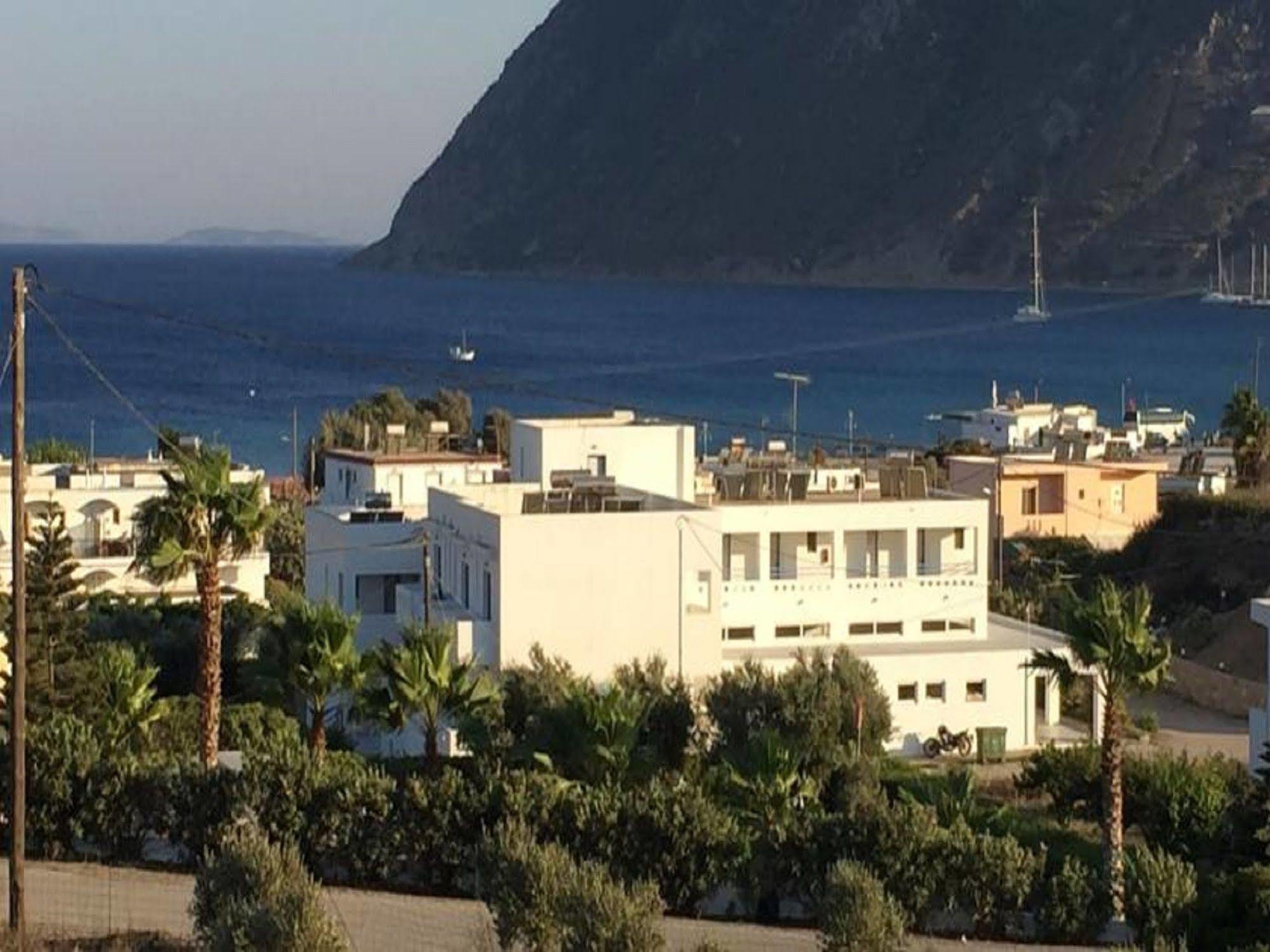 קפלוס Antonis Hotel מראה חיצוני תמונה
